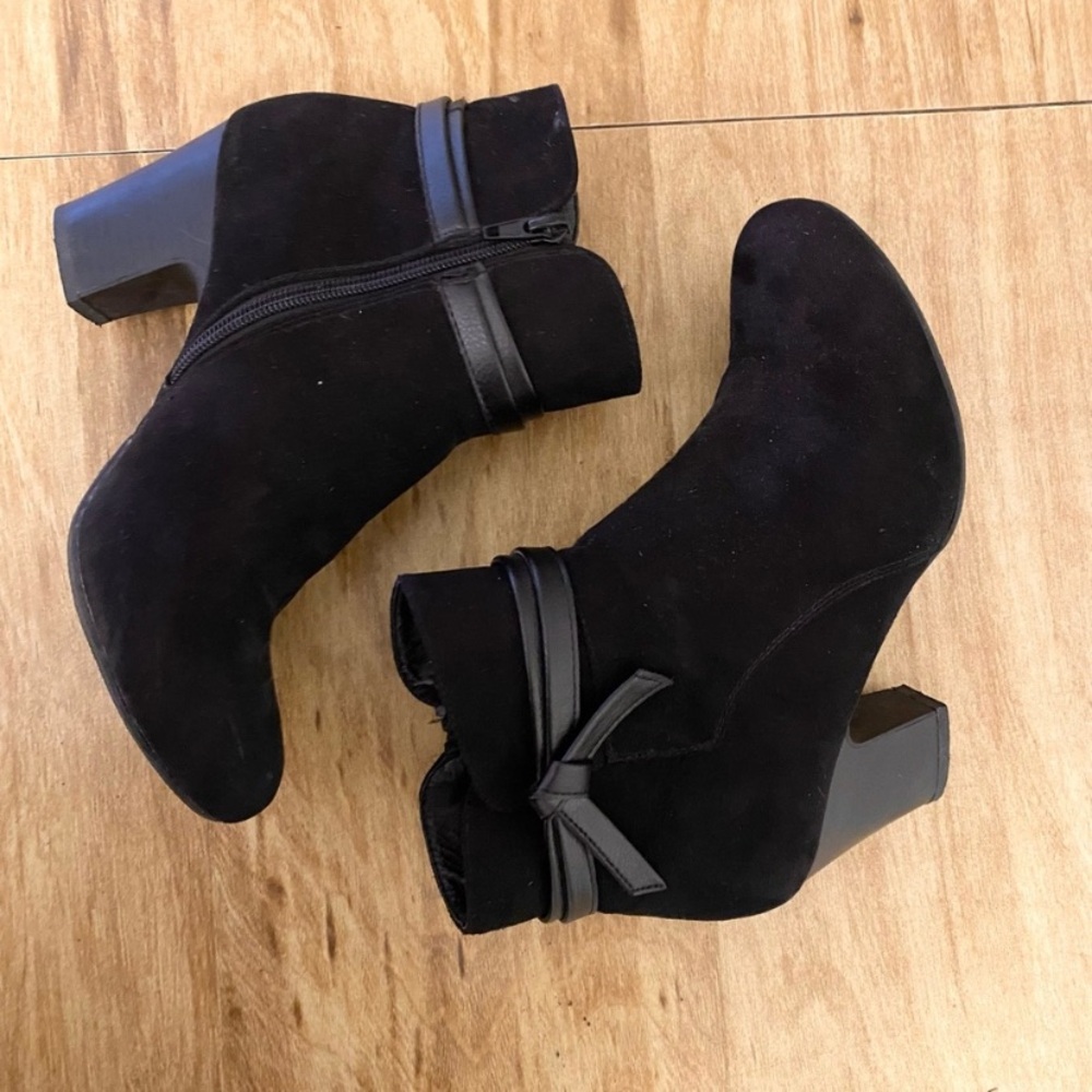 Solanz • Carlita Black Heeled Ankle Boots